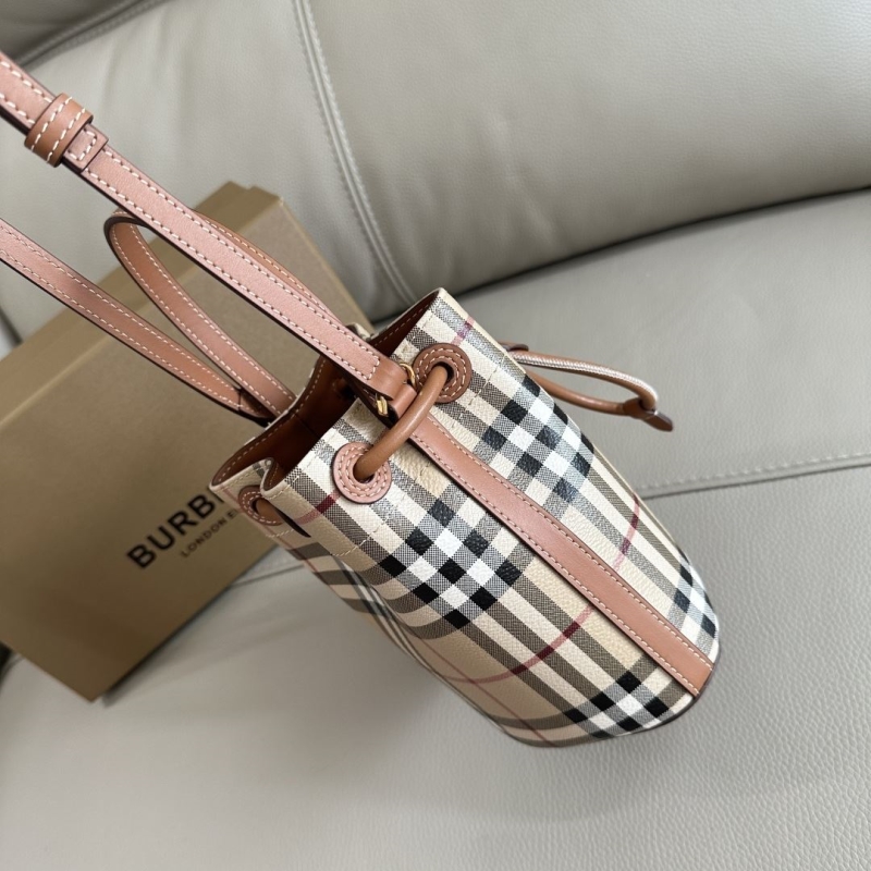 Bv*b*rry bucket bags